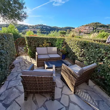 Petit Mas Classé 3 étoiles, Vue Golf Et Proche