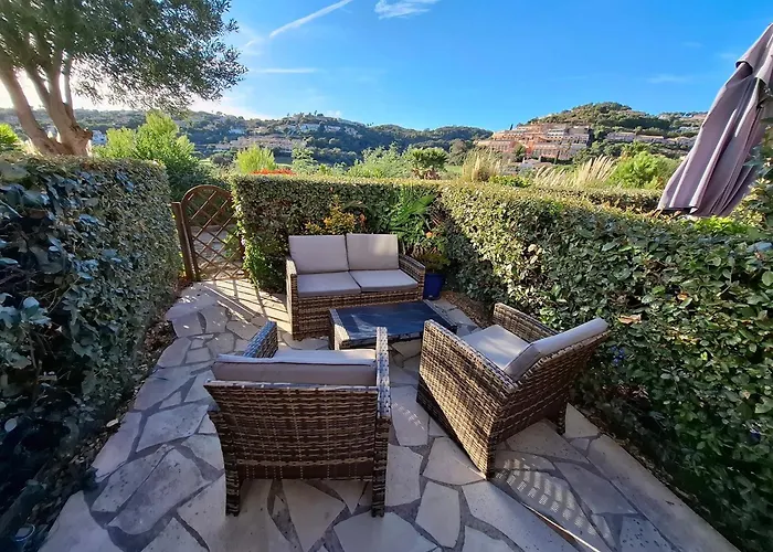 Petit Mas Classé 3 étoiles, Vue Golf Et Proche