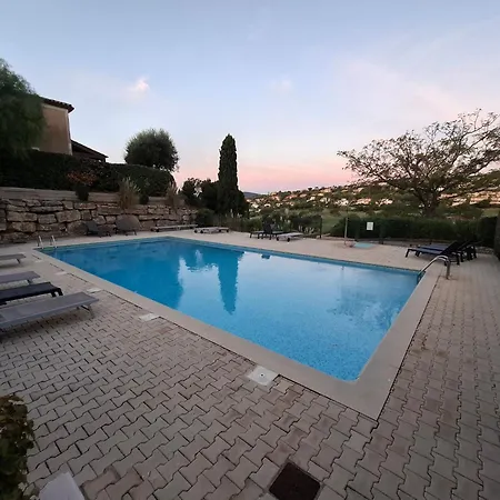 Holiday home Petit Mas Classe 3 Etoiles, Vue Golf Et Proche *