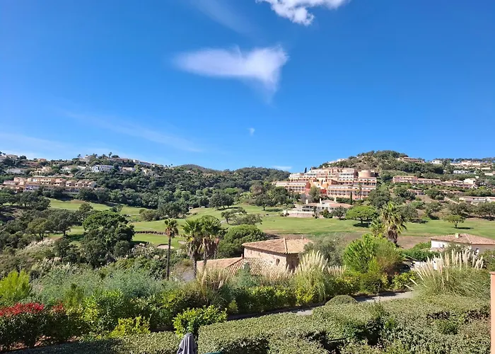 Petit Mas Classe 3 Etoiles, Vue Golf Et Proche Semesterbostad Sainte-Maxime